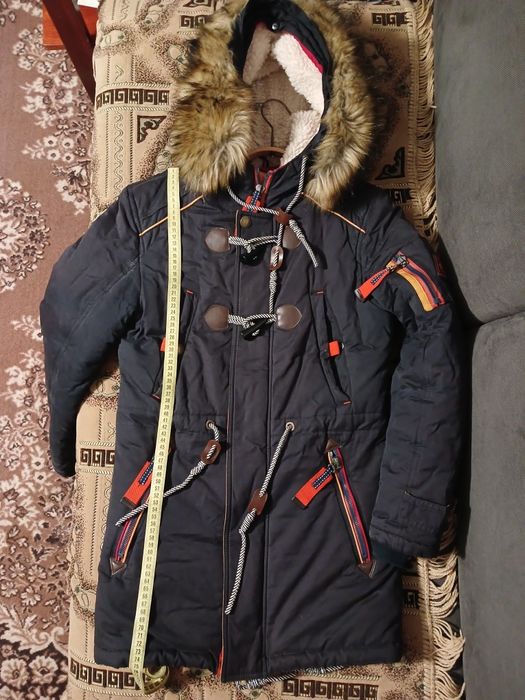 Курточка парка на хлопця розмір 38