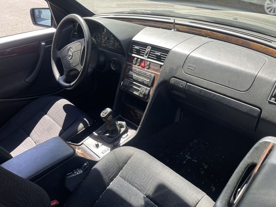MB C220 CDi S202 125CV p/ Peças ou p/ Reparação