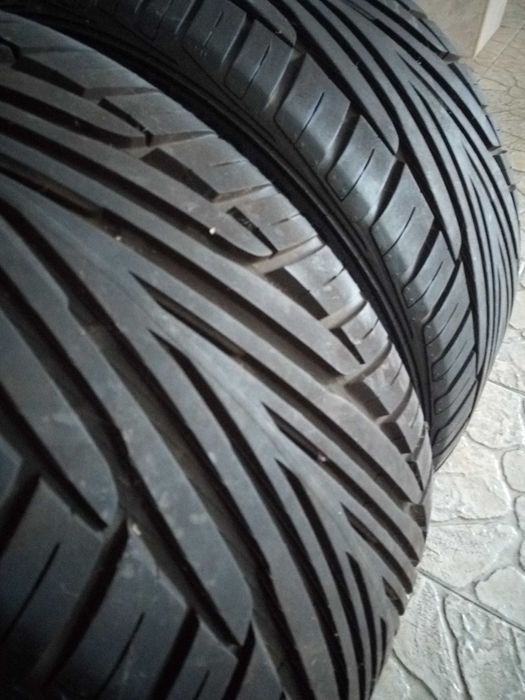 Pneus 225/40/16 Uniroyal Rainsport 2
