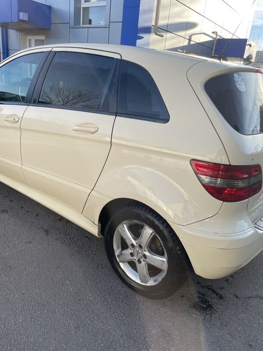Мерседес В180  Дизель,автомат