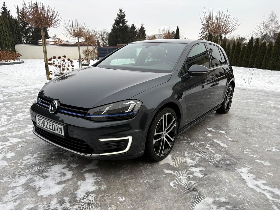 Volkswagen Golf 2015r. 1.4 hybryda Plug in GTE Navi Kamera  50km na prądzie OPŁACONY