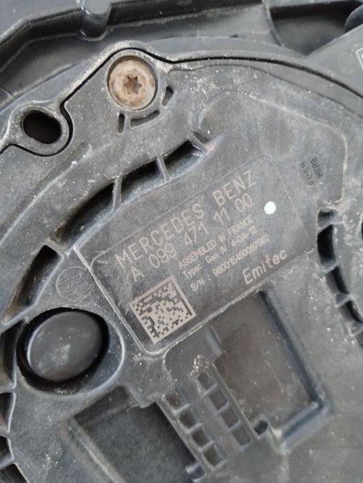 Mercedes E-klasa w213 kombi zbiornik adblue