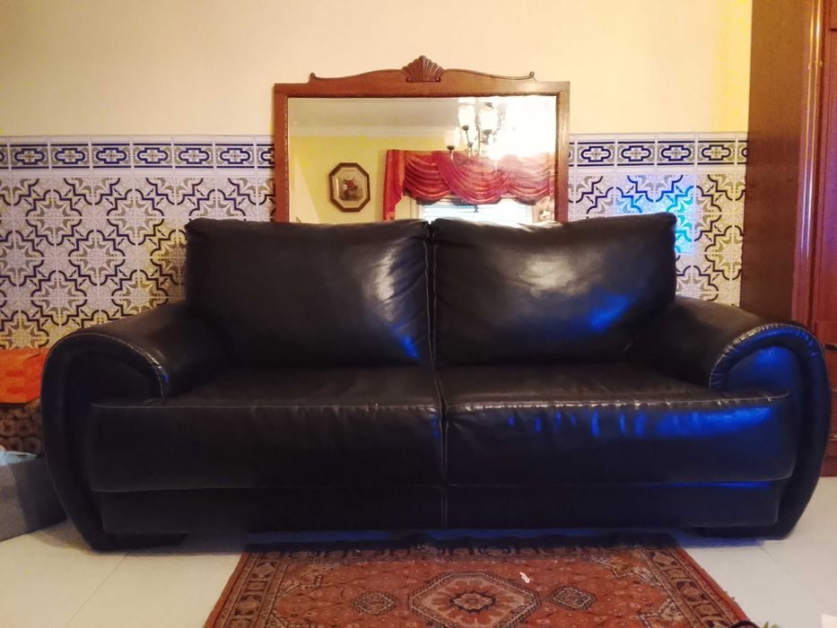 Sofás em pele para venda