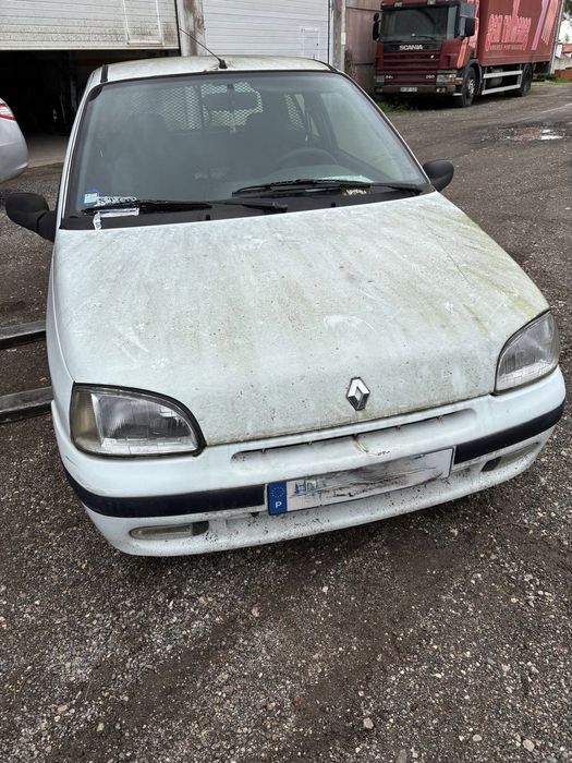 Renault Clio 1.9 D de 1993 para peças