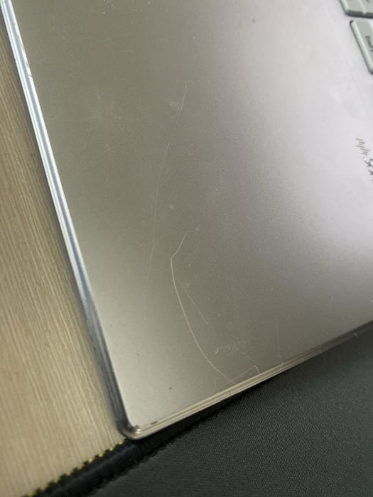 Продам ноутбук для роботи без світла, а також для деяких ігор.