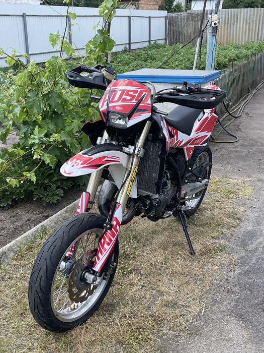 Husqvarna SM125 бляха