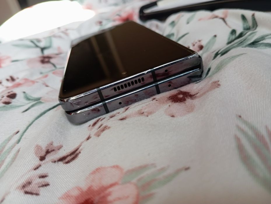 Samsung galaxy z fold 5 12/256