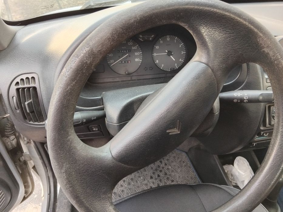 Citroen saxo  muito económico