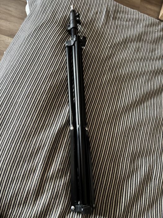 Штатив для телефону, кільцевої лампи