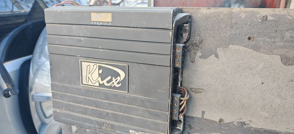 Продам сабвуфер+ усилитель для авто