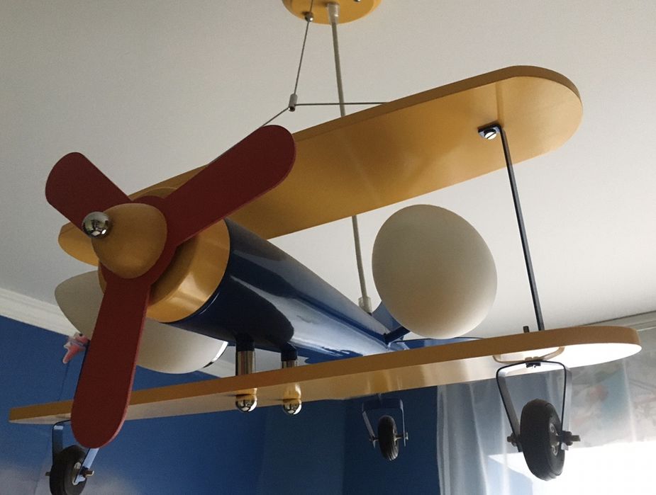 Світильник для дитячої кімнати літак