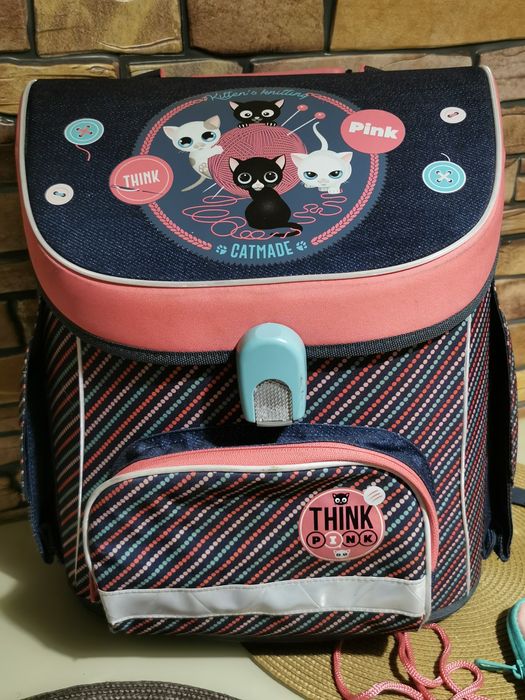 Tornister plecak Ars Una Magnetic 18 + dodatki zdrowe plecy