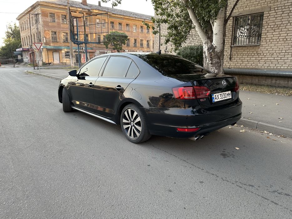 Volkswagen Jetta GLI