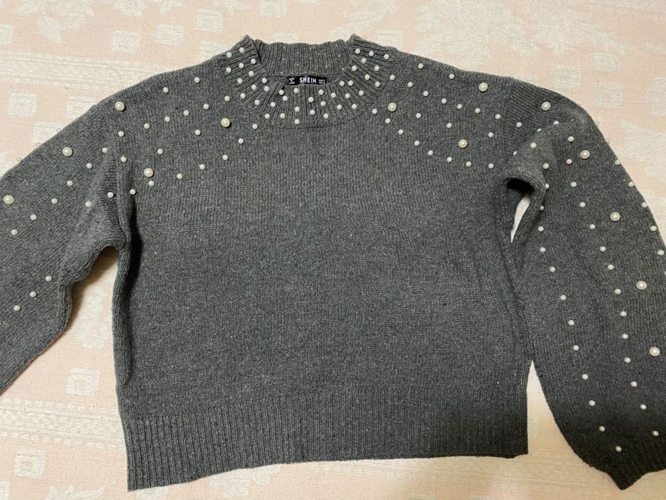 Camisola com pérolas