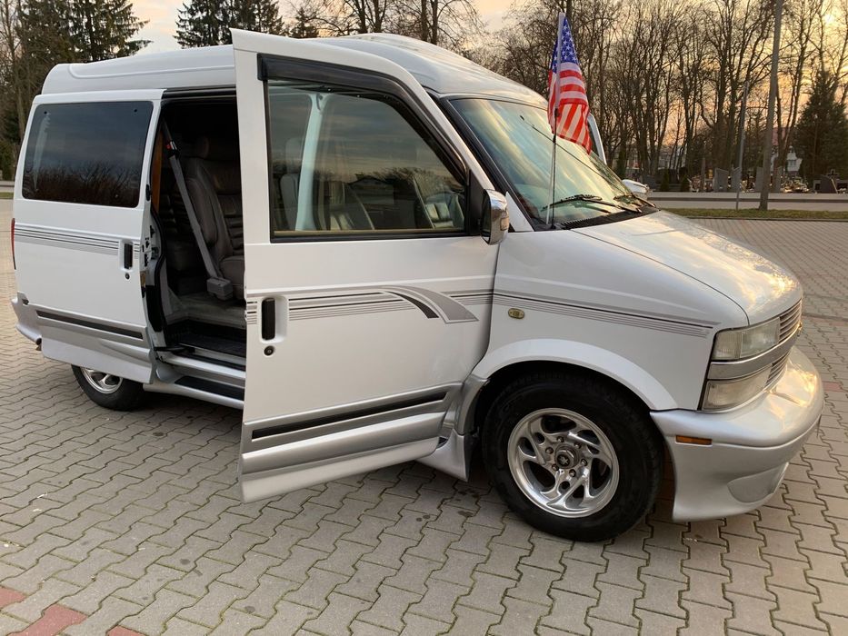 Chevrolet Astro