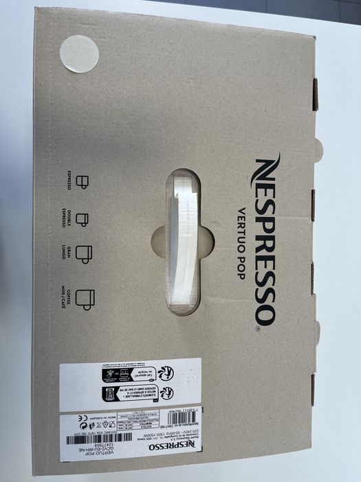 Máquina de Café Nespresso Vertuo Pop coconut white