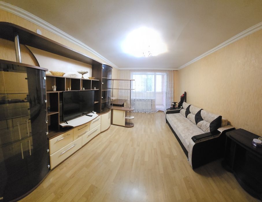 Затишна двокімнатна квартира від власника!