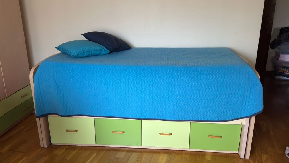 Conjunto mobiliário de quarto de menino
