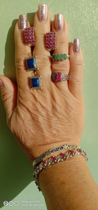 Срібні прикраси з натуральним каміннім