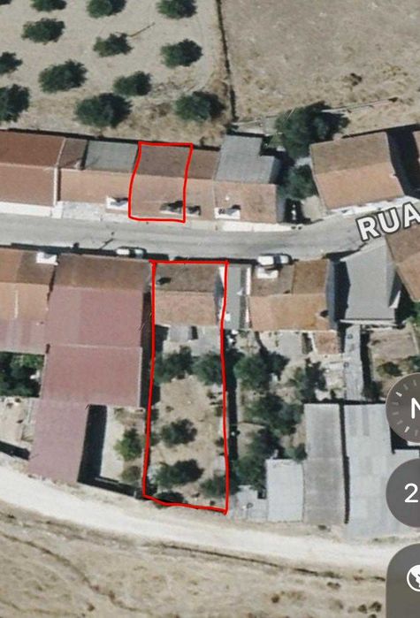 Duas Moradias com quintal — Santiago Maior, Évora