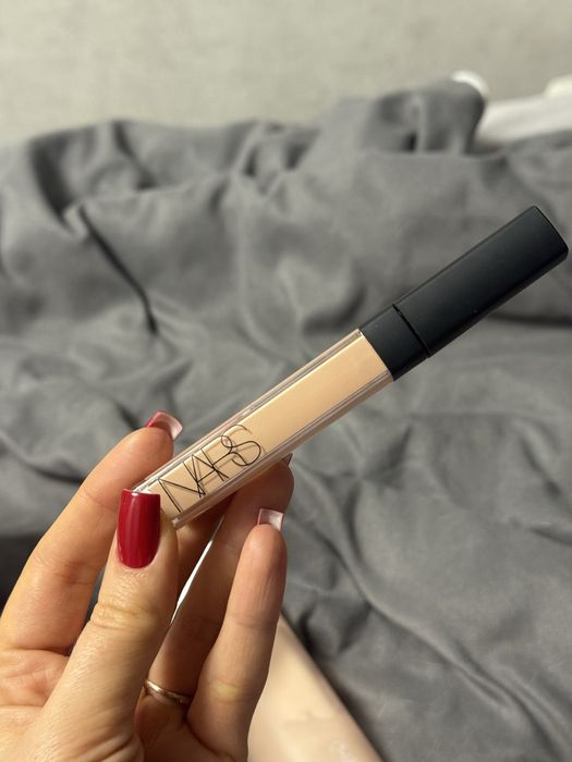 Продам консилер Nars