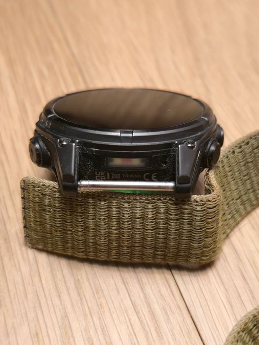 Garmin Fenix 8 47 mm Solar Sapphire Carbon Gray DLC Titanium
