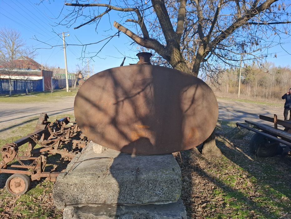 Продам бочку 4 куба