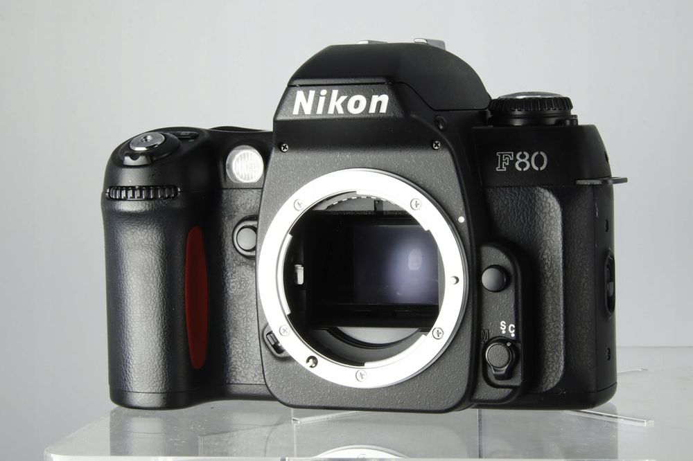 Lustrzanka analogowa Nikon F80 QD Gwarancja 23%VAT