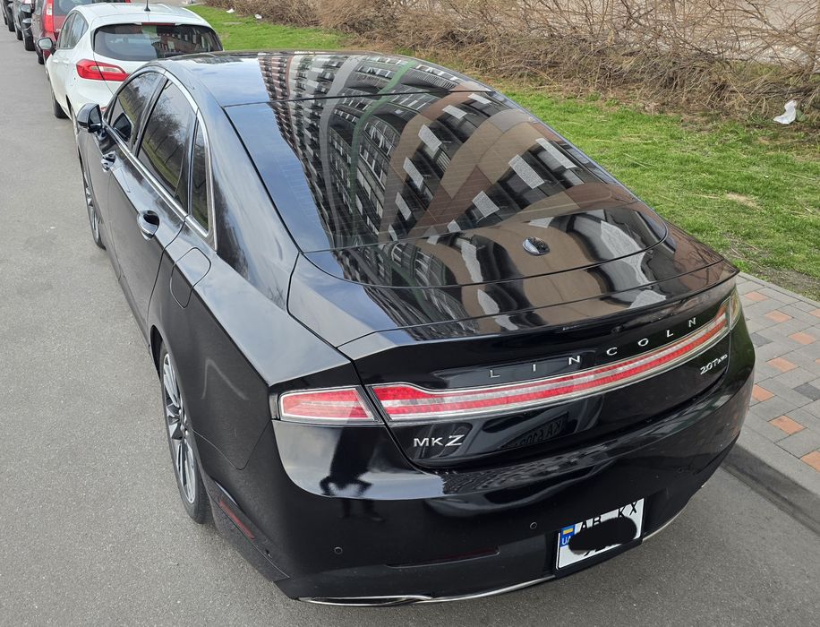 Автомобиль Lincoln mkz 2020
