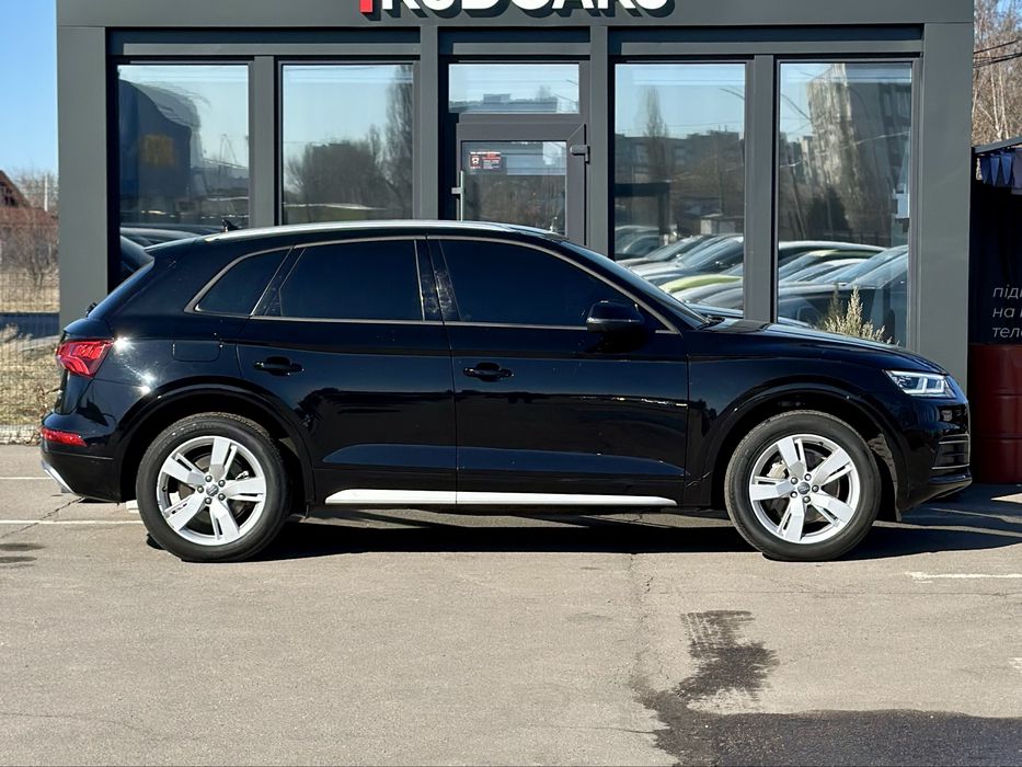 Audi Q5 2018 VIN WA1ANAFY0J2168620 фото оголошення 6 з 24