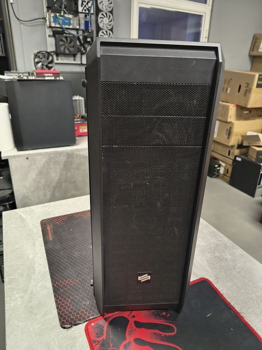 Obudowa komp silentumpc rg4t pure black z szybą ze szkła hartowanego