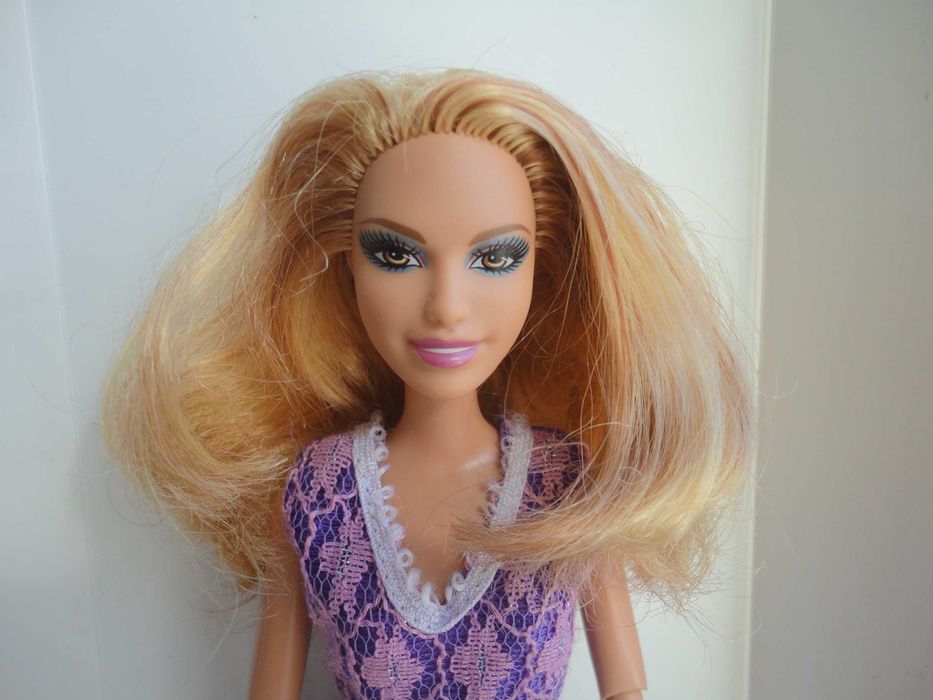 Кукла Barbie Mattel шарнирная блондинка мелированая