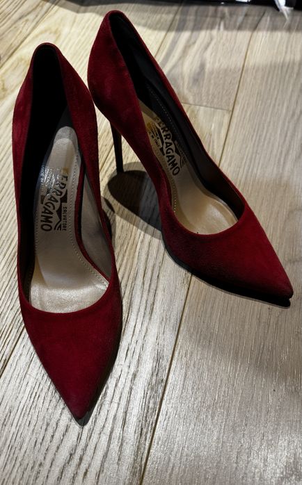 Продам жіночі туфлі Ferragamo