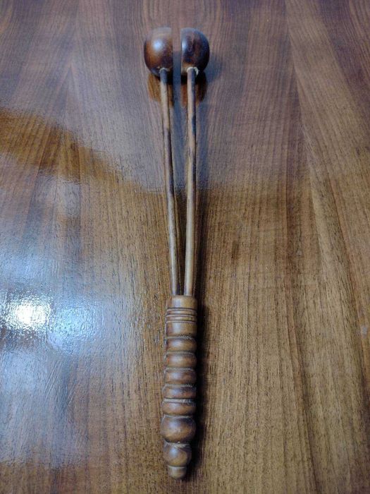 Массажный вибрационный молоток. массажер