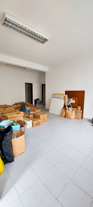Arrendamento de espaço comercial na Travessa do Calvário