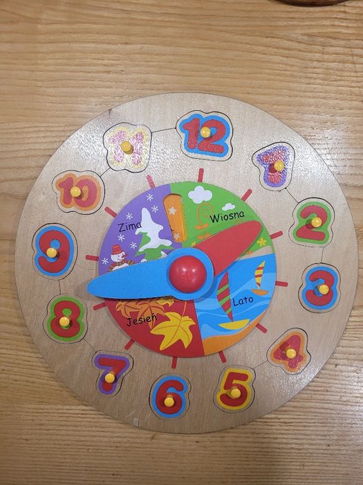 Drewniany zegar Montessori