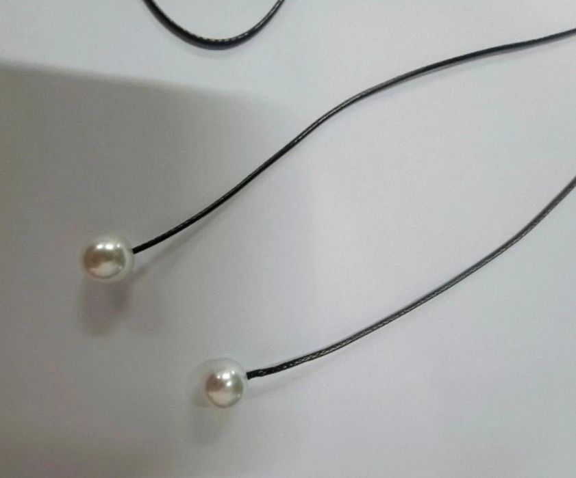 Colar design elegante 3 pérolas