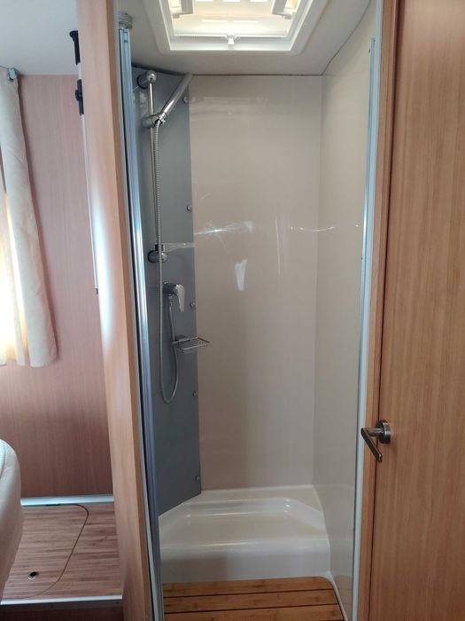 Benimar mileo 290 (cama central)