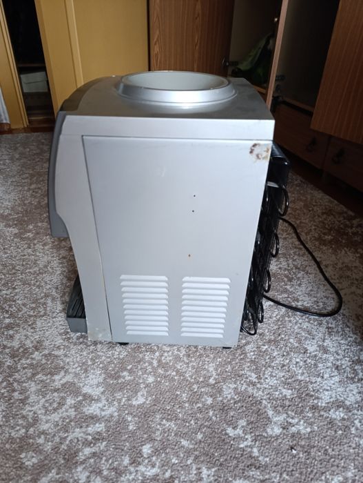 Кулер для води HotFrost