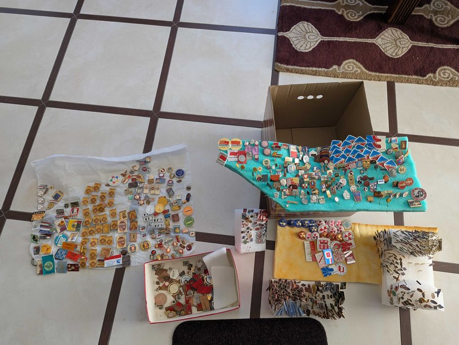 przypinki okolicznościowe