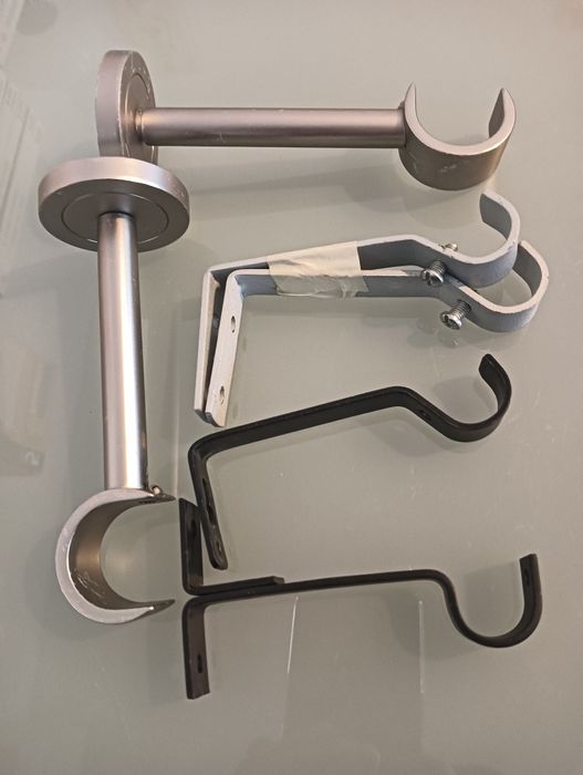 Suportes ponteira metálicos para varão cortinas  - Novos!*