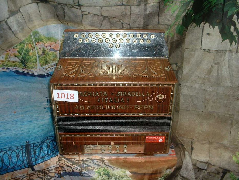 Concertina para venda N, 1018