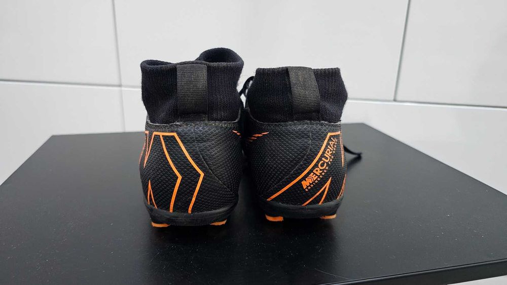 Korki Nike Mercurial Superfly VI Club MG, czarne, r. 33, stan bdb