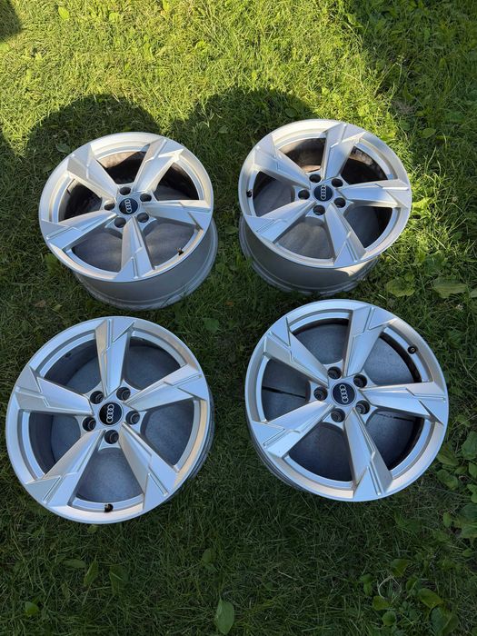 Оригінальні диски Audi R18 5x112