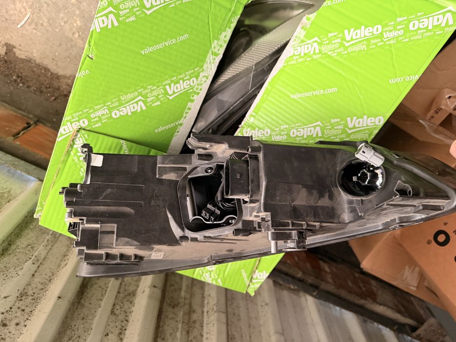 Farol direito Audi A1 8X