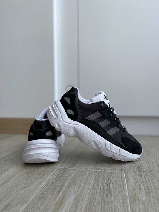 Adidas ZX 22