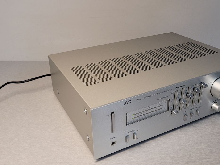 JVC A-X2 – wzmacniacz stereo Super-A z korektorem, Srebrny, Equalizer
