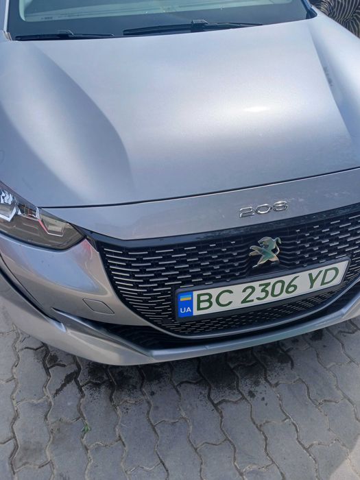 Автомобіль пежо е208 2023 рік