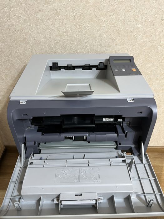 Принтер Б/У Samsung ML-3051N лазерная печать