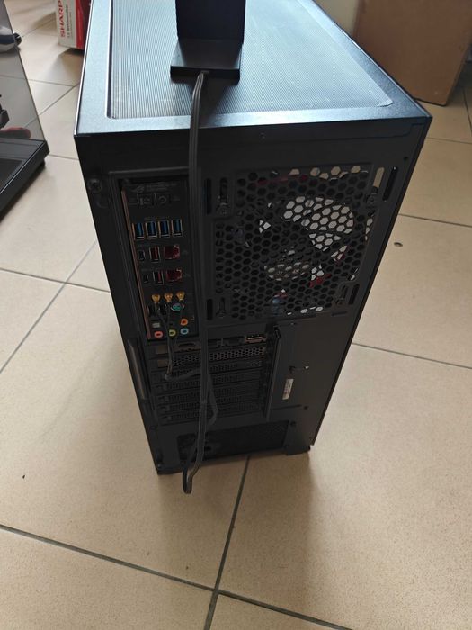 Caixa Gaming  E5-2696v3+32GB+RTX3070 8GB+512GB nvme+480GB ssd+8TB